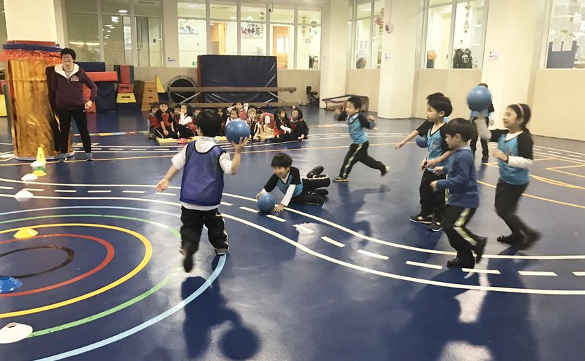 Britannica House Sporting Competitions 04